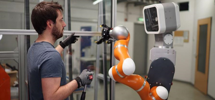 robótica colaborativa, robótica, robôs, indústria, Flow, fábricas